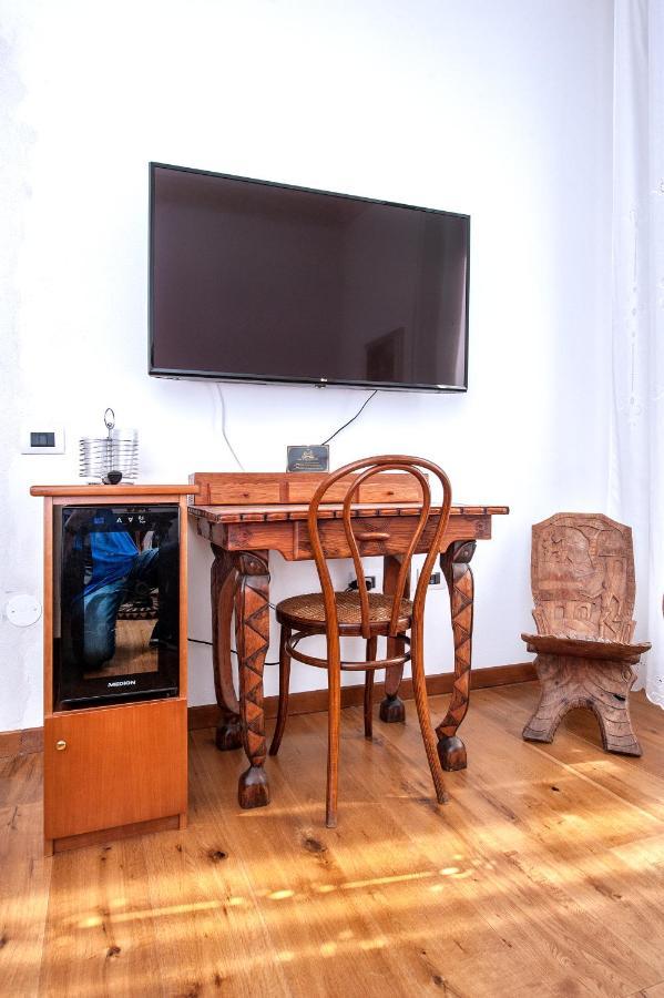 B&B Bone Novelle Dimora Storica Palazzo Zuzi Л'Акуила Экстерьер фото