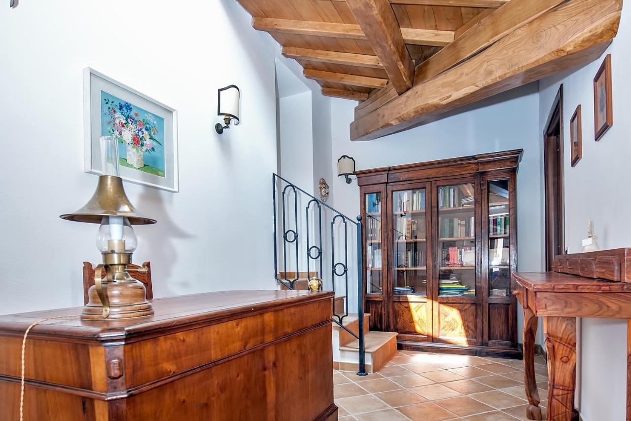B&B Bone Novelle Dimora Storica Palazzo Zuzi Л'Акуила Экстерьер фото