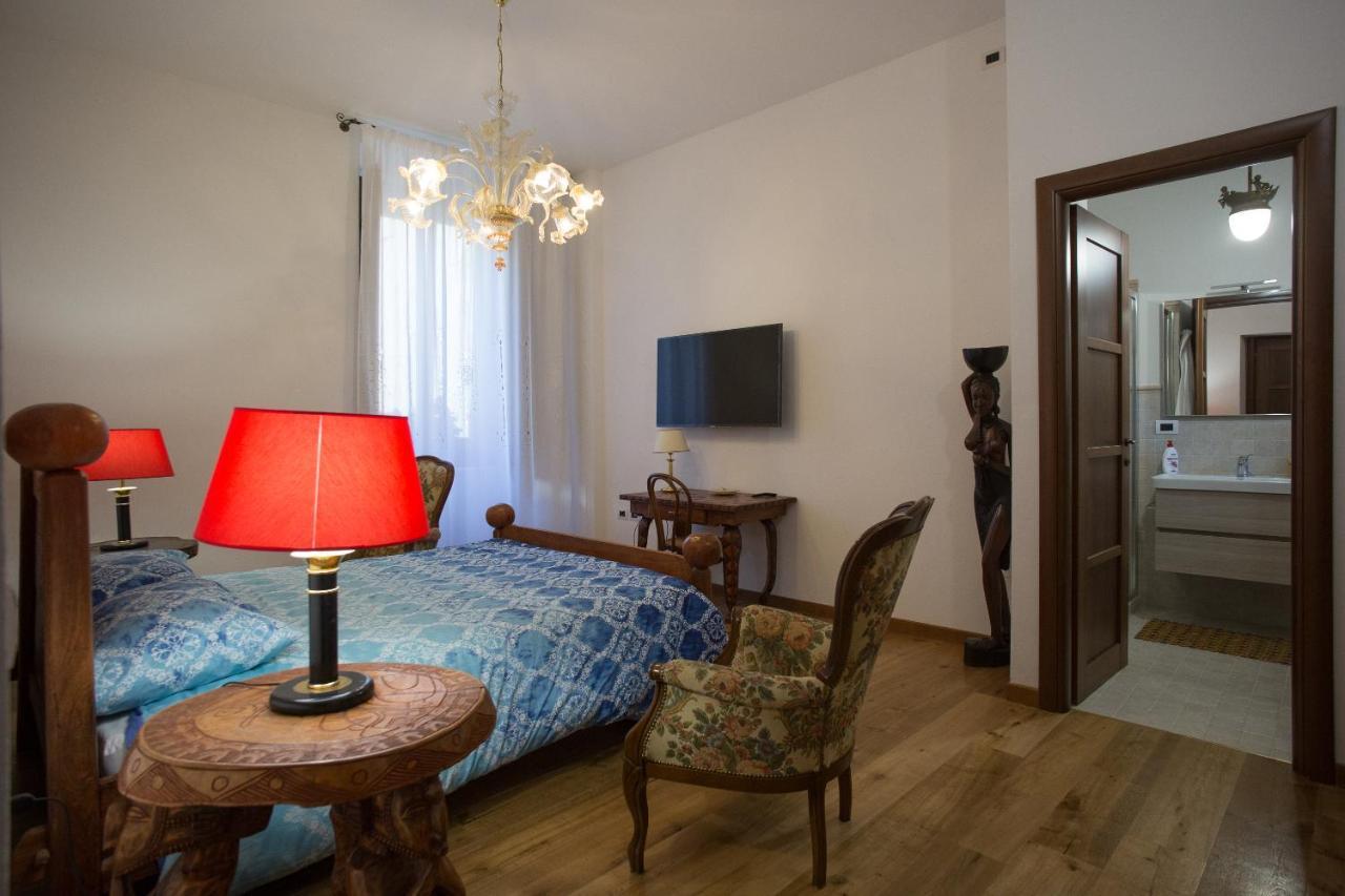 B&B Bone Novelle Dimora Storica Palazzo Zuzi Л'Акуила Экстерьер фото