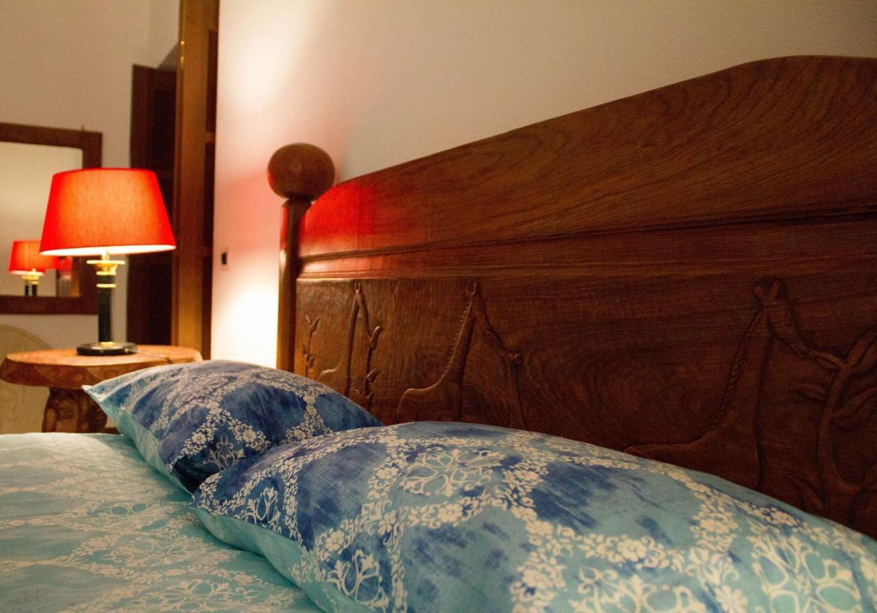 B&B Bone Novelle Dimora Storica Palazzo Zuzi Л'Акуила Экстерьер фото