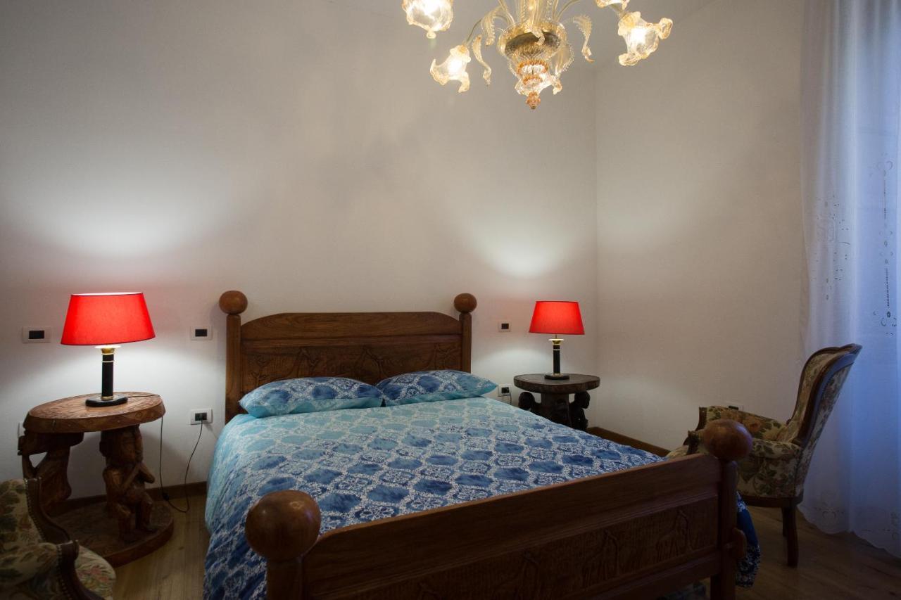 B&B Bone Novelle Dimora Storica Palazzo Zuzi Л'Акуила Экстерьер фото