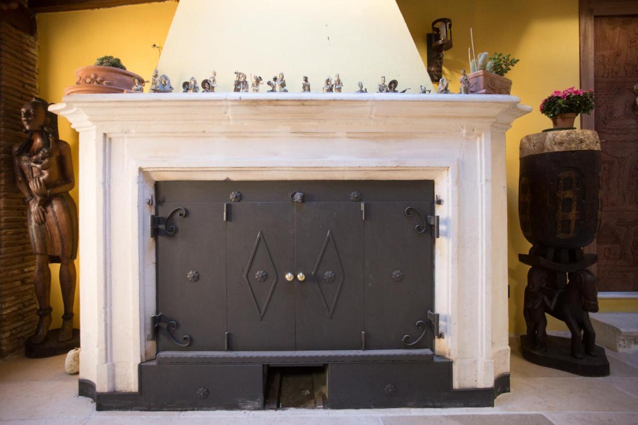 B&B Bone Novelle Dimora Storica Palazzo Zuzi Л'Акуила Экстерьер фото